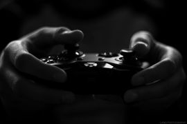 Design-de-Jogos--MDA-–-Mechanics-Dynamics-and-Aesthetics