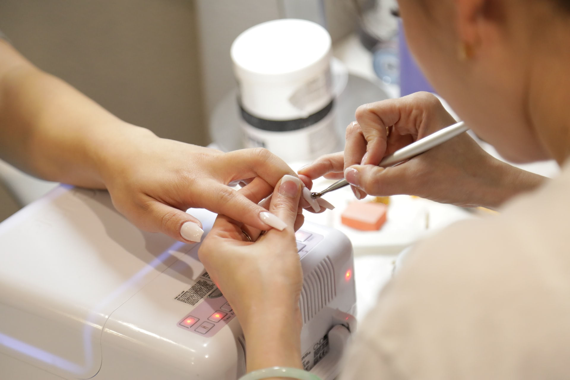 Beleza-em-Dia--Design-de-Unhas-e-Depilacao-a-Laser