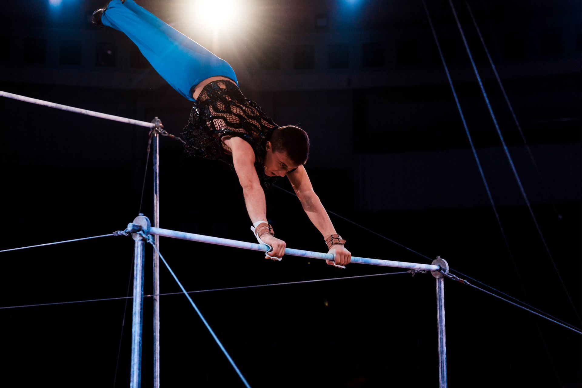 Ginastica-Circense-do-Picadeiro-a-Escola