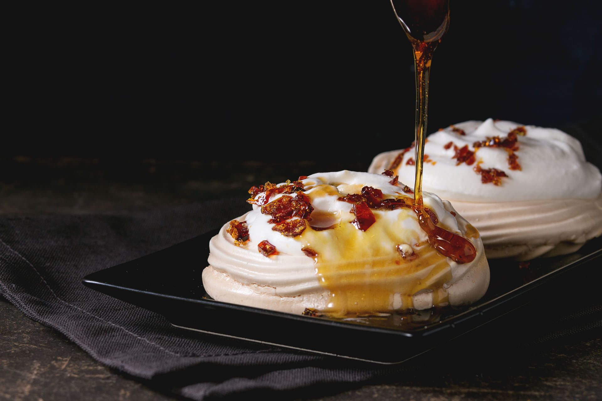 Calda e Merengue: Ovos e Açúcar na Confeitaria