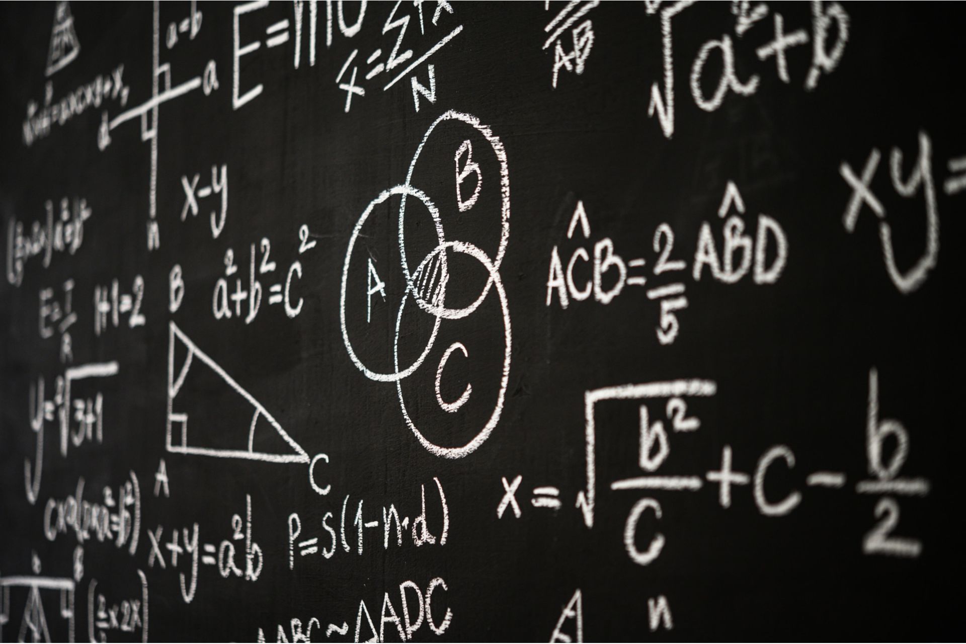 Derivada de Funções Trigonométricas e de Variável