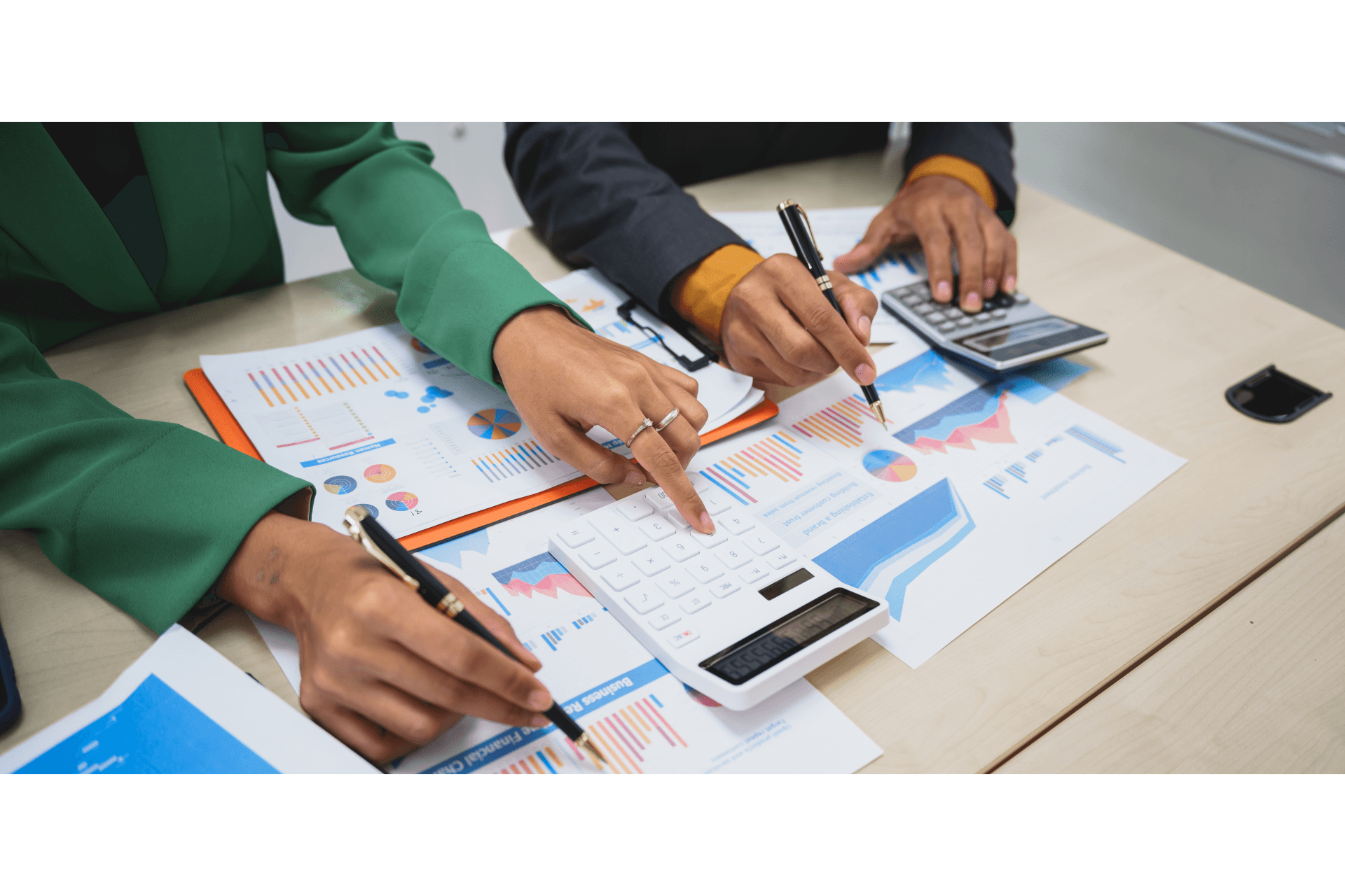 Elaboração de Orçamento e Projeção de Faturamento