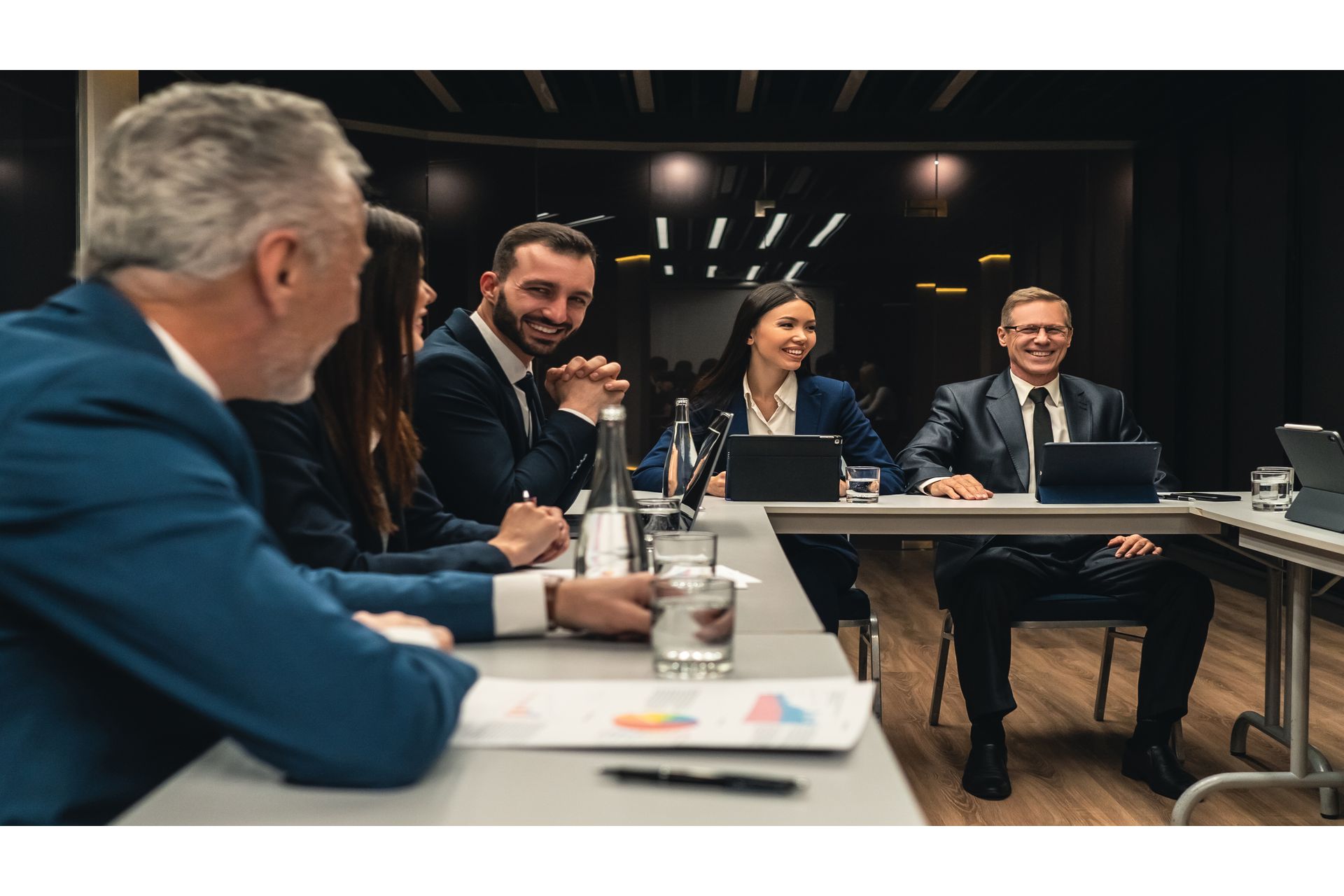Empresas S/A: Operações com Ações e Participações