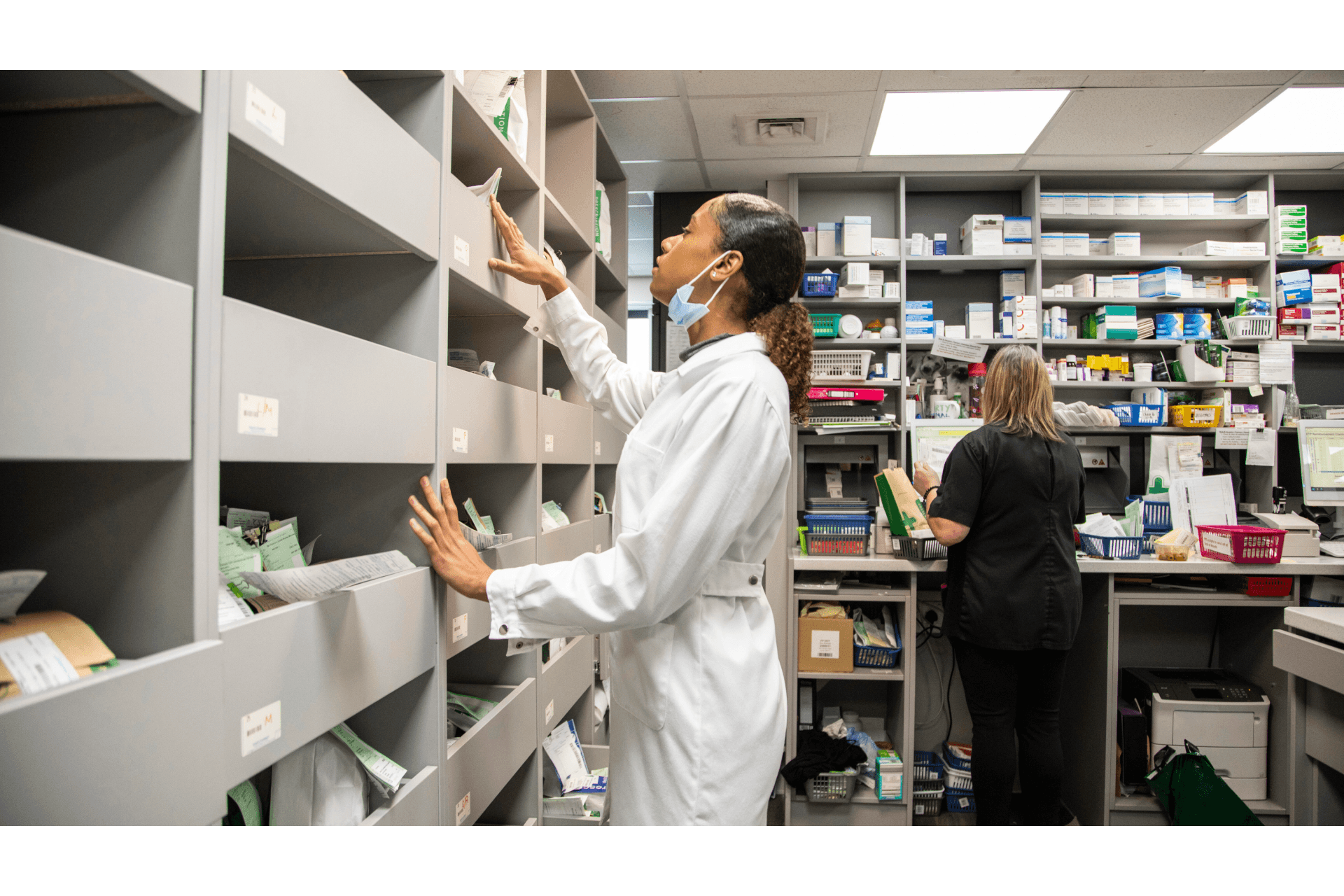 Manipulação e Gestão de Estoque de Medicamentos