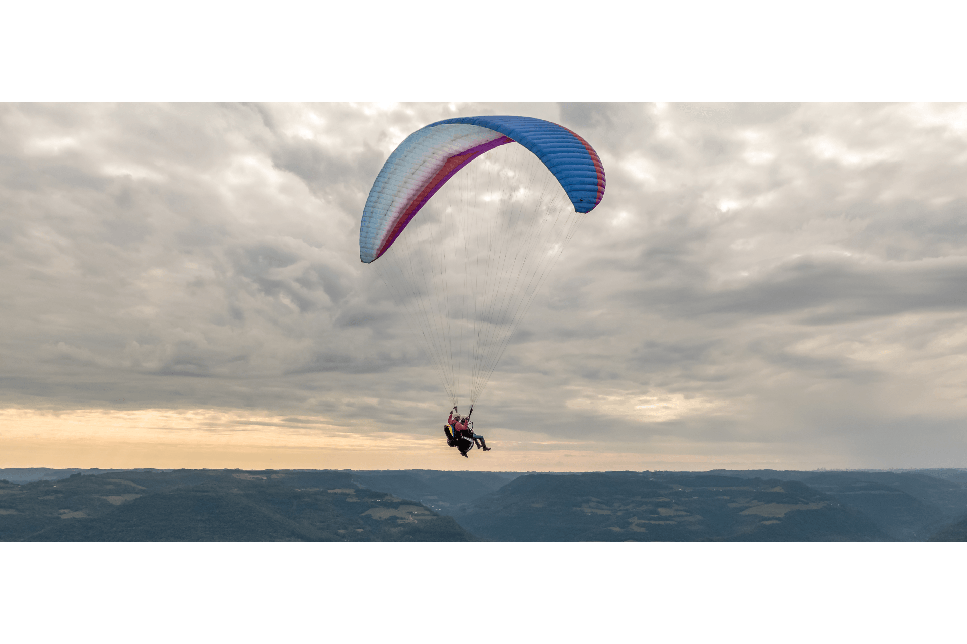 Modalidades Esportivas de Aventura Aéreas e Terrestres