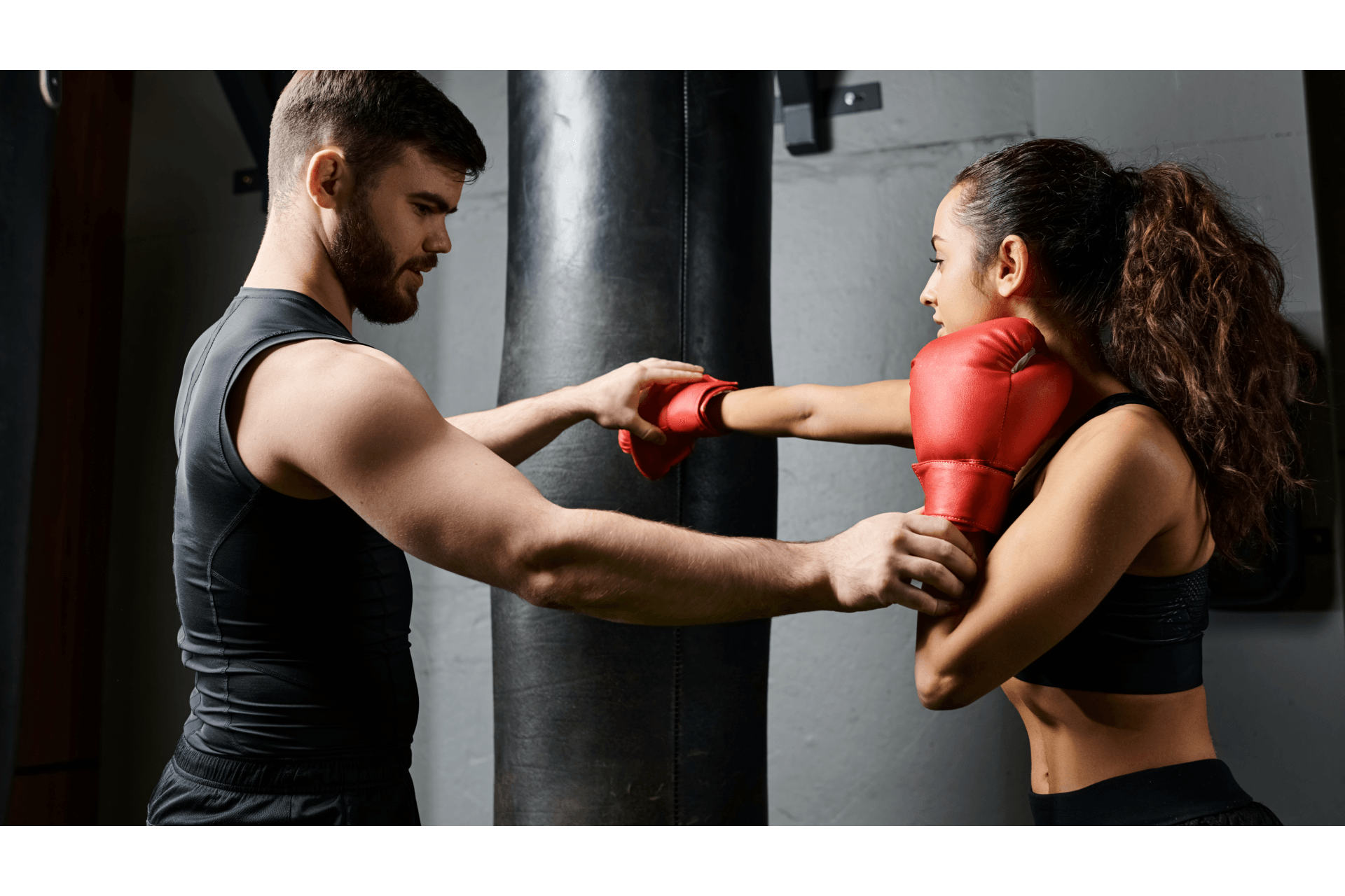 Práticas de Combate e Rítmicas na Academia