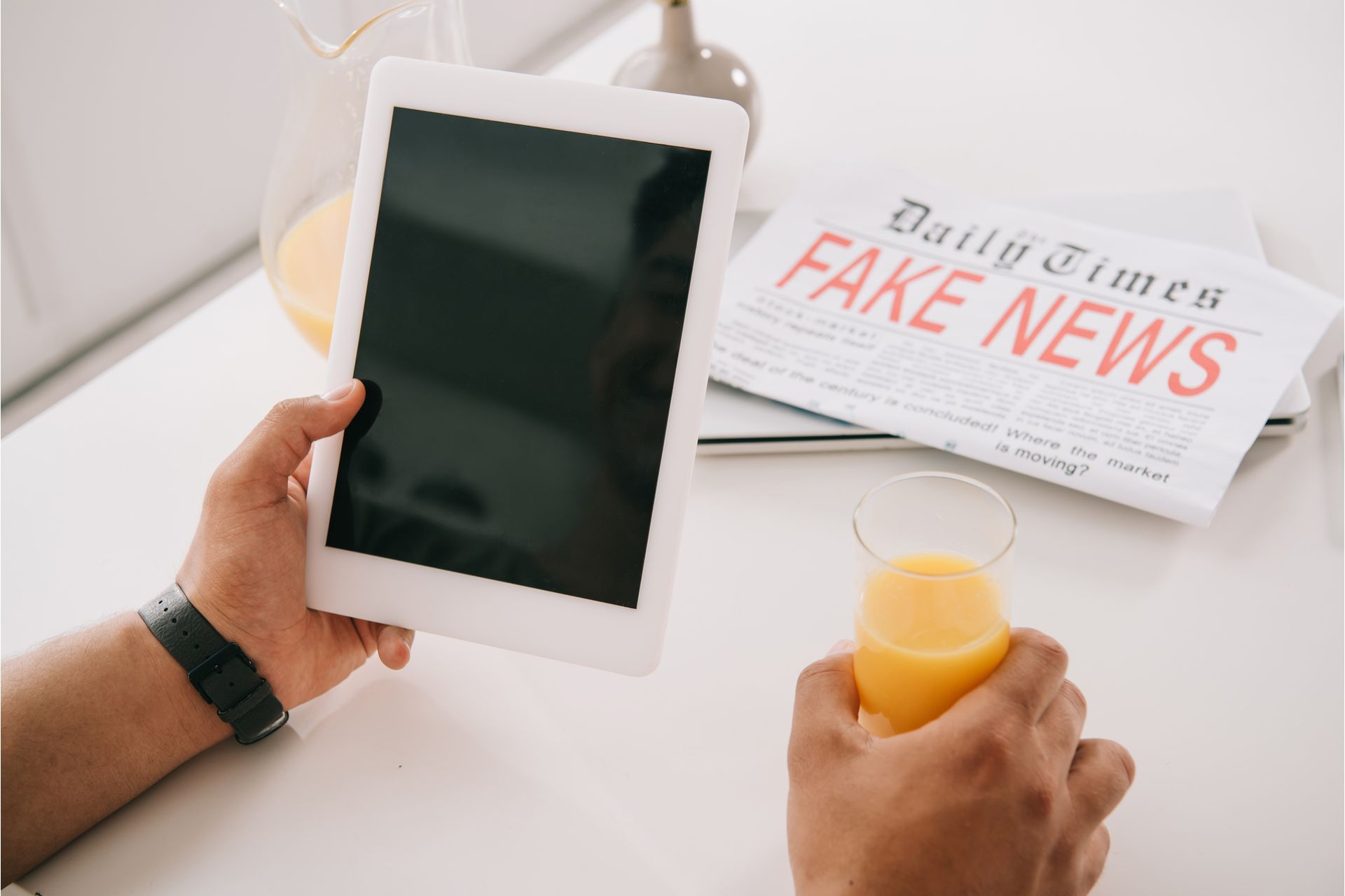 Comunicação na Internet: Algoritmos e Fake News