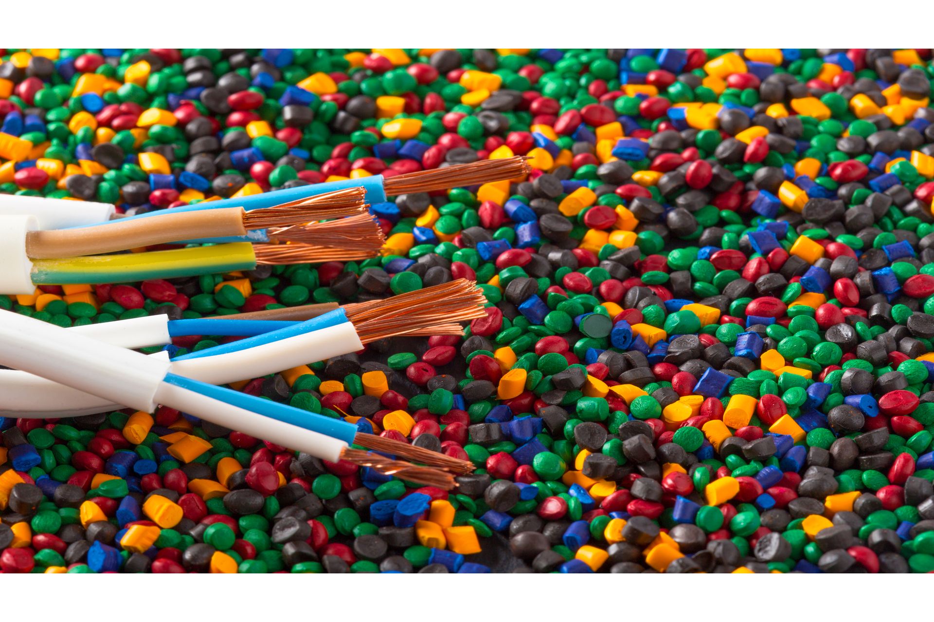 Fabricação de Materiais Poliméricos e Cerâmicos