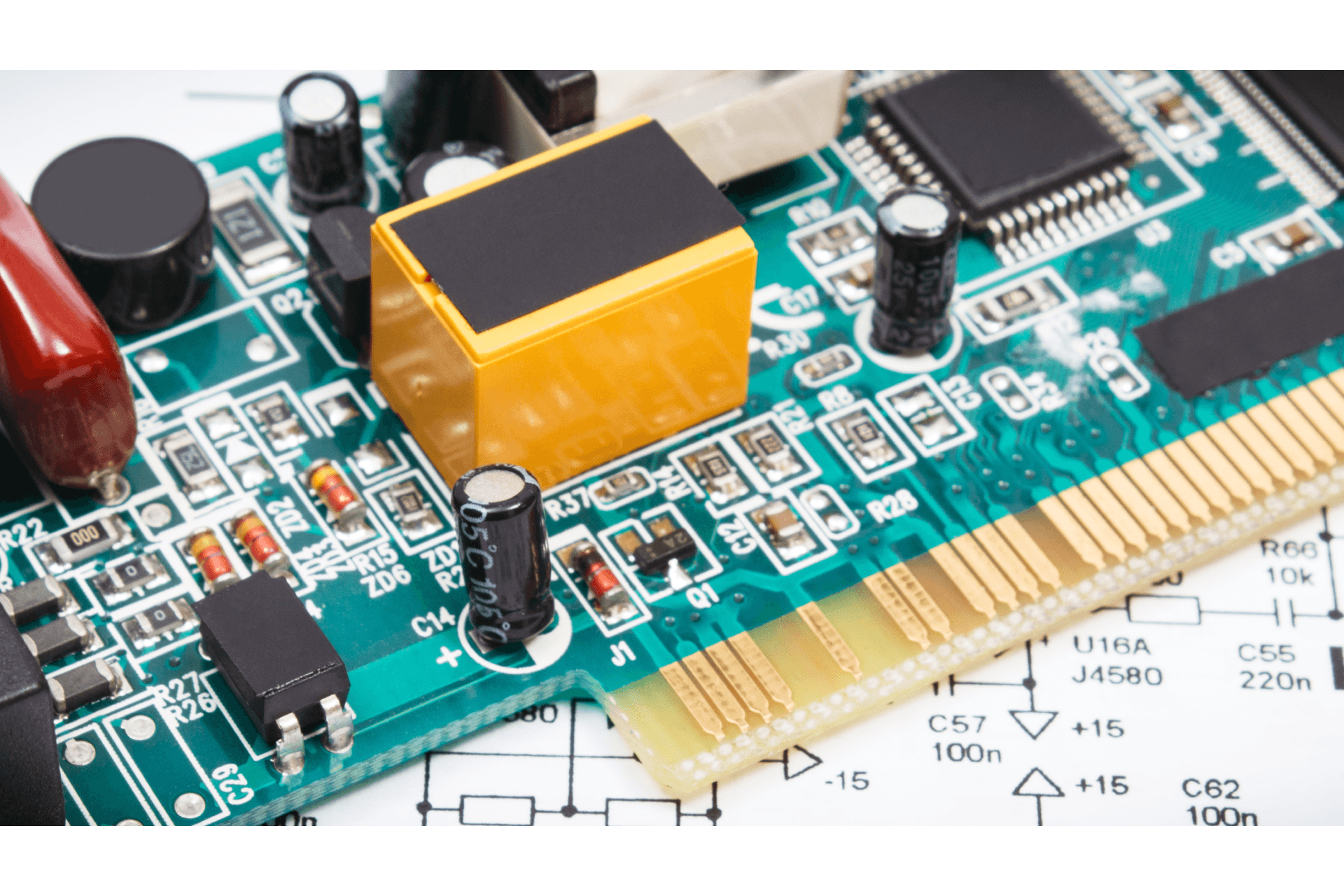 Circuito Somador e Amplificador de Instrumentação