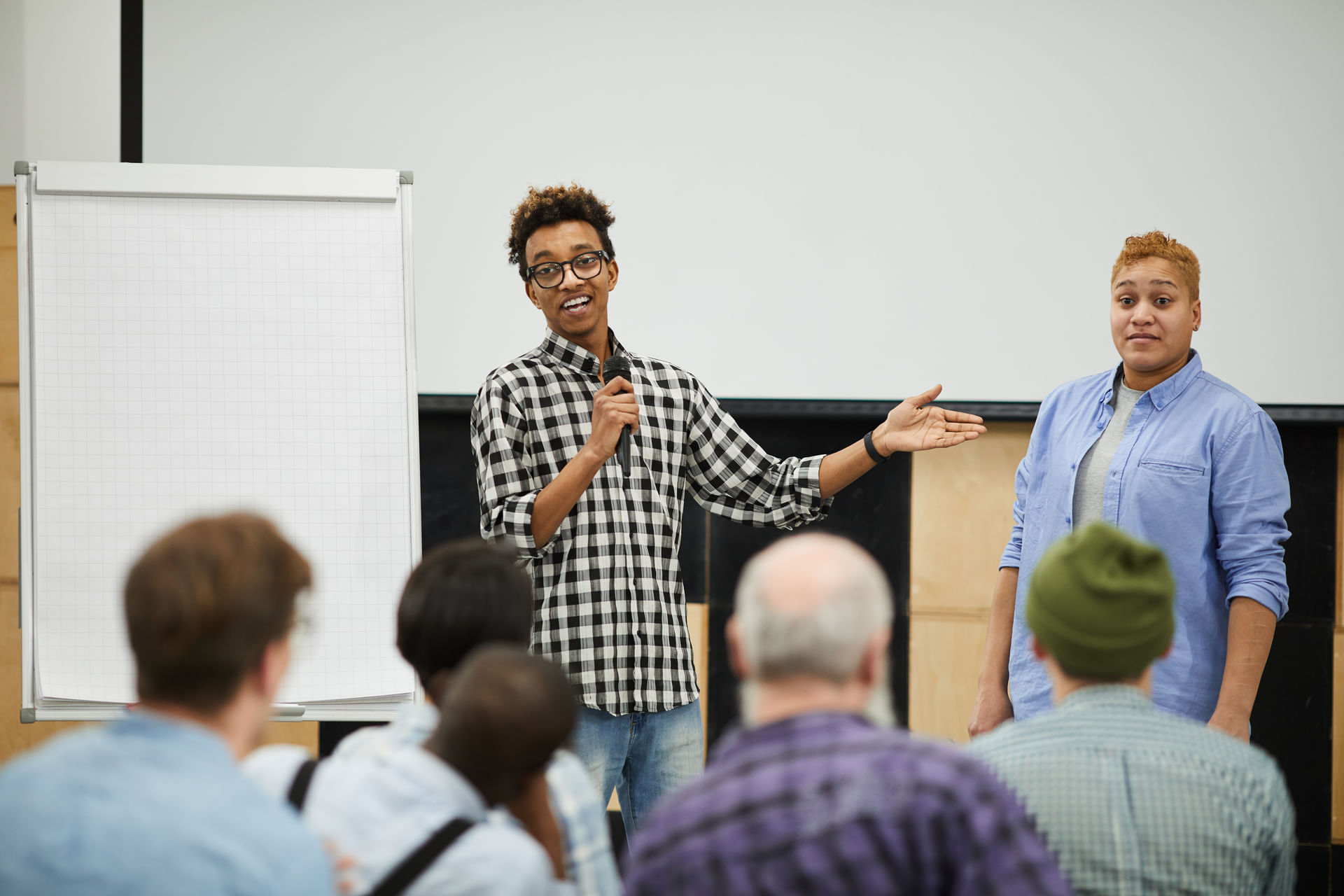 AD: Bases da Ideologia e do Discurso