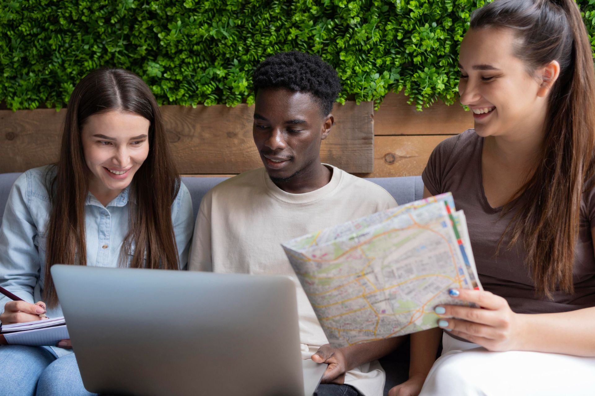 Uso de Hipermídias para Construção Curricular