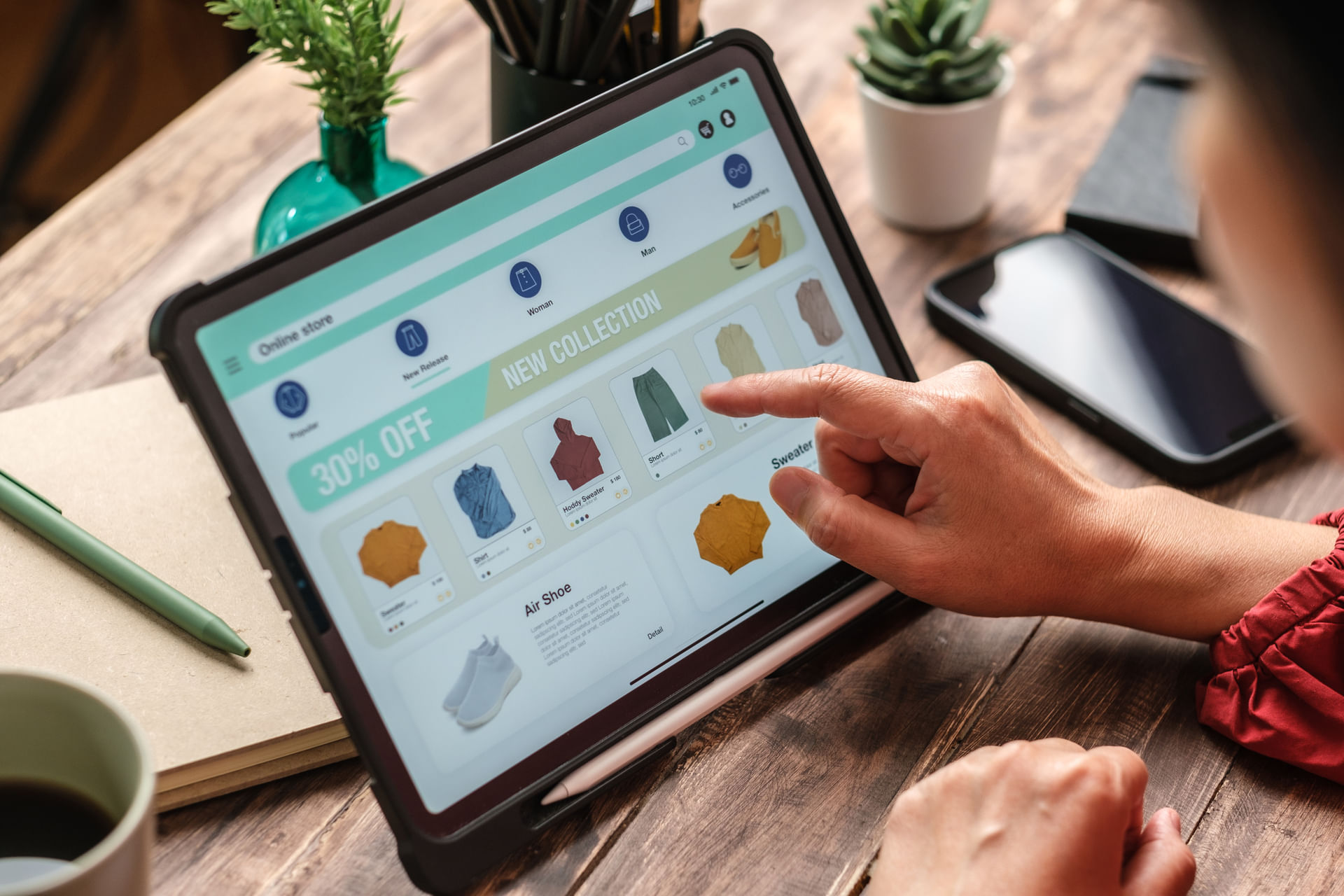 Evolução e Papel do E-commerce no Brasil